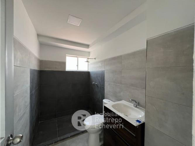 Local en venta en La Estrella, Manizales, 320 m² · foto 7 de 23