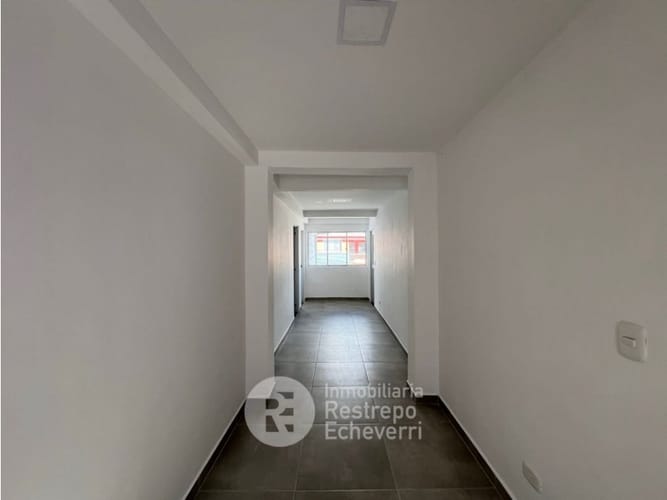 Local en venta en La Estrella, Manizales, 320 m² · foto 18 de 23
