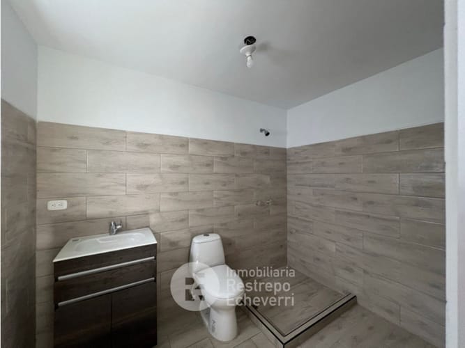 Local en venta en La Estrella, Manizales, 320 m² · foto 19 de 23