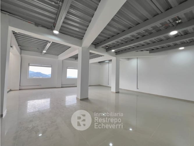 Local en arriendo en Avenida Santander, Manizales, 467 m² · foto 4 de 16