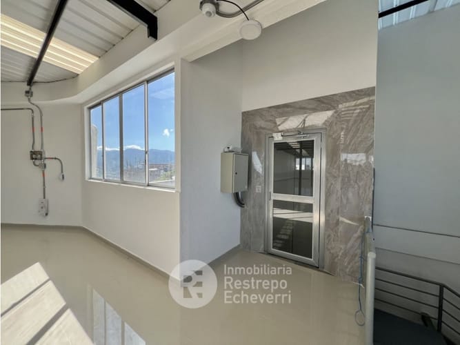 Local en arriendo en Avenida Santander, Manizales, 467 m² · foto 15 de 16