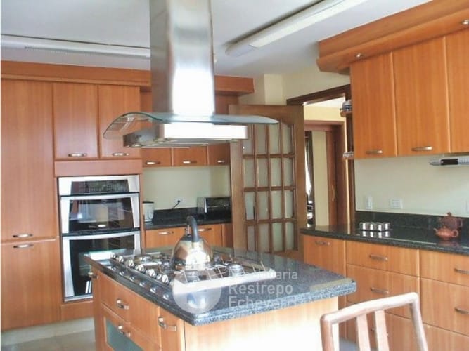 Apartamento de 4 alcobas en venta en Atardeceres De Suba, Bogotá, 342 m² · foto 8 de 18