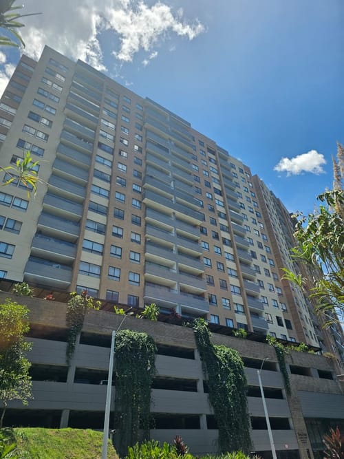 Apartamento de 3 alcobas en venta en El Chingui, Envigado, 84 m² · foto 3 de 15