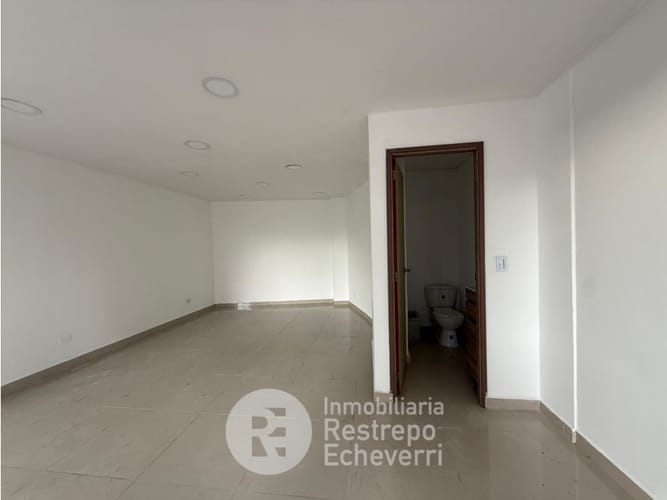 Local en venta en Av Paralela, Manizales, 64 m² · foto 2 de 7
