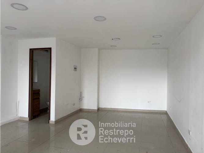Local en venta en Av Paralela, Manizales, 64 m² · foto 4 de 7