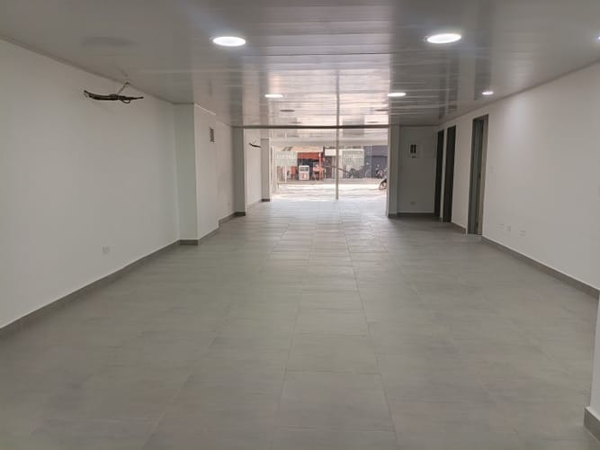 Local en arriendo en Santa Monica, Cali, 155 m² · foto 2 de 18