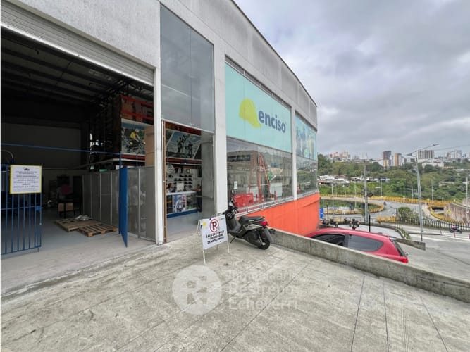 Local en arriendo en La Carola, Manizales, 335 m² · foto 2 de 4