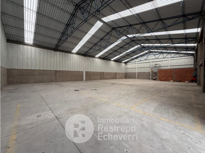 Bodega en arriendo en Malteria, Manizales, 426 m² · foto 3 de 5