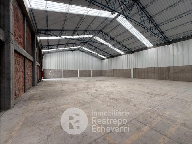 Bodega en arriendo en Malteria, Manizales, 430 m² · foto 4 de 5