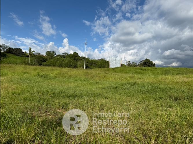 Lote en venta en La Cabaña, Manizales, 5586 m² · foto 3 de 3