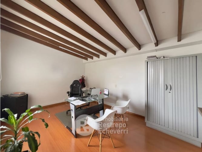 Casa en arriendo en La Arboleda, Manizales, 701 m² · foto 8 de 20
