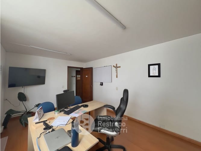 Casa en arriendo en La Arboleda, Manizales, 701 m² · foto 12 de 20