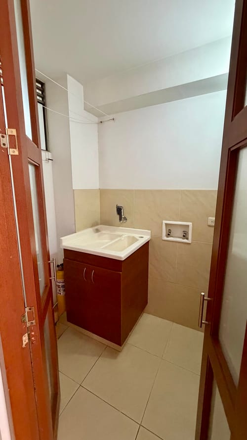Apartamento de 1 alcoba en arriendo en Cedritos, Bogotá, 59 m² · foto 8 de 9