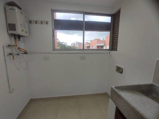 Apartaestudio en arriendo en Cumbres, Envigado, 92 m² · foto 13 de 17