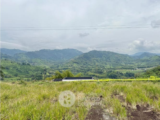 Lote en venta en La Trinidad, Manizales, 1731 m² · foto 4 de 14