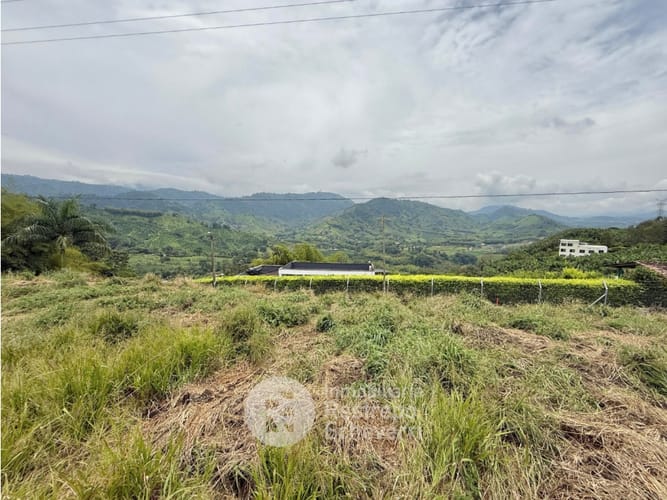 Lote en venta en La Trinidad, Manizales, 1731 m² · foto 7 de 14