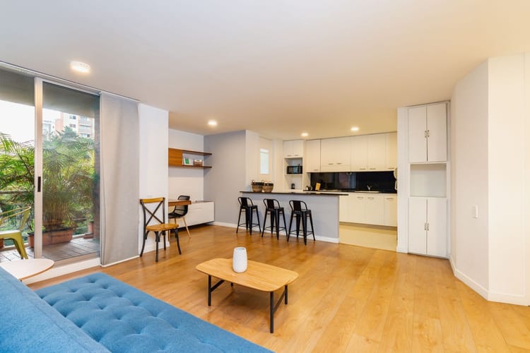 Apartaestudio en venta en Lalinde, Medellín, 76 m² · foto 2 de 20