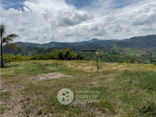 Lote en venta en La Trinidad, Manizales, 1731 m² · foto 9 de 14