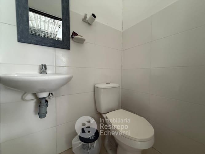 Bodega en arriendo en El Campin, Manizales, 1000 m² · foto 8 de 12