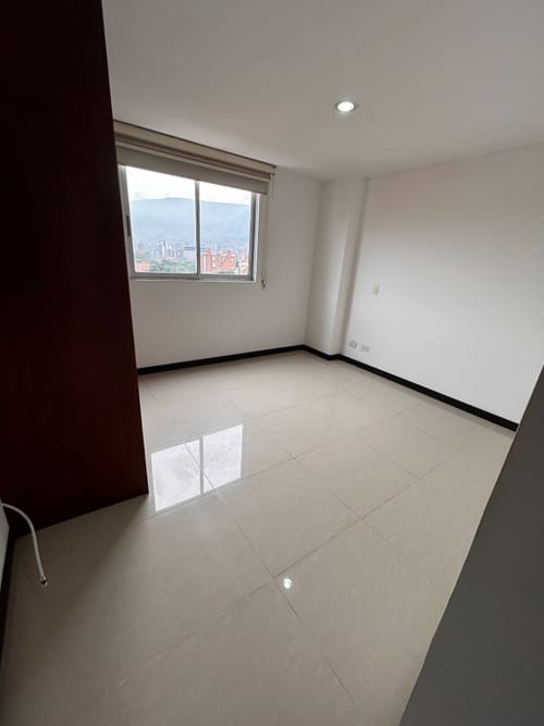 Apartamento de 4 alcobas en arriendo en San Joaquin, Medellín, 88 m² · foto 14 de 17