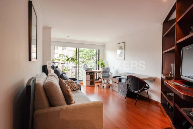 Apartamento de 3 alcobas en venta en Los Rosales, Bogotá, 168 m² · foto 4 de 13