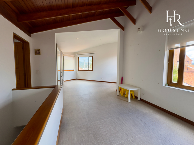 Casa de 4 alcobas en venta en Bachue, Chía, 300 m² · foto 11 de 18