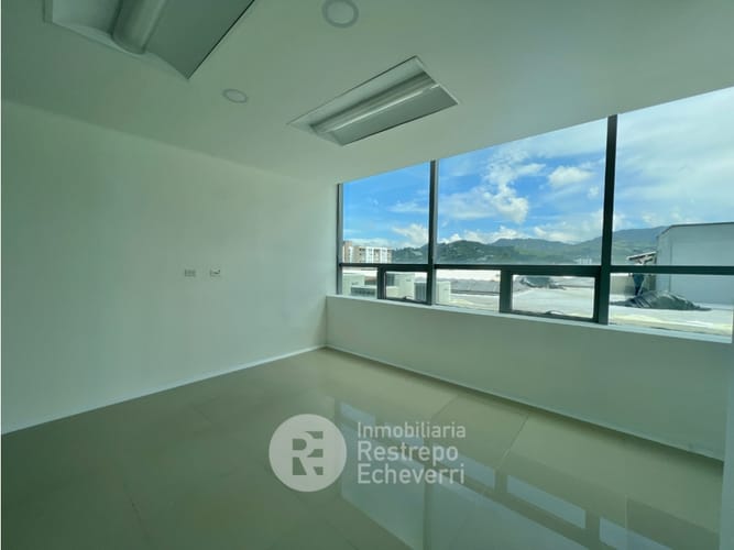 Oficina en arriendo en Cable, Manizales, 32 m² · foto 3 de 8