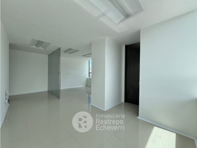 Oficina en arriendo en Cable, Manizales, 32 m² · foto 4 de 8
