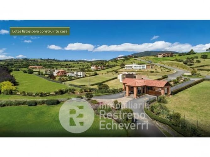 Lote en venta en La Plazuela, La Calera, 1960 m² · foto 2 de 9