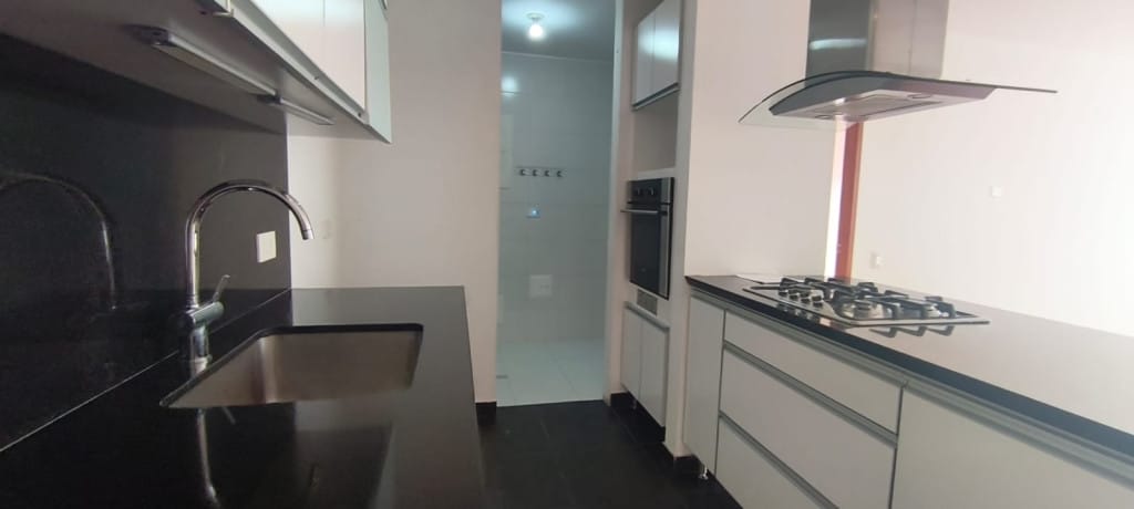 Apartamento de 2 alcobas en arriendo en Santa Barbara, Bogotá, 70 m² · foto 3 de 21