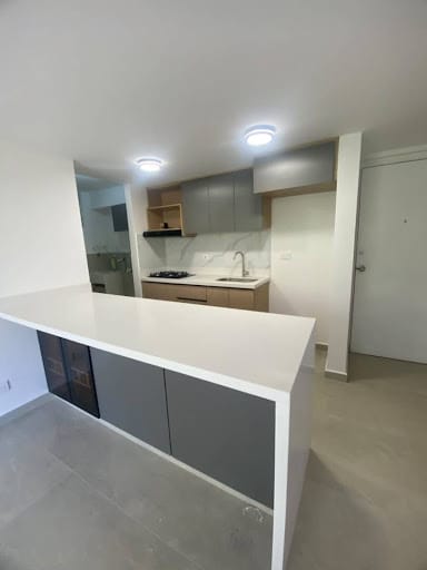 Apartamento de 2 alcobas en arriendo en El Porvenir, Rionegro, 58 m² · foto 2 de 12