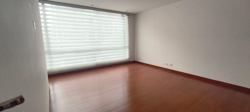 Apartamento de 2 alcobas en arriendo en Santa Barbara, Bogotá, 70 m² · foto 7 de 21