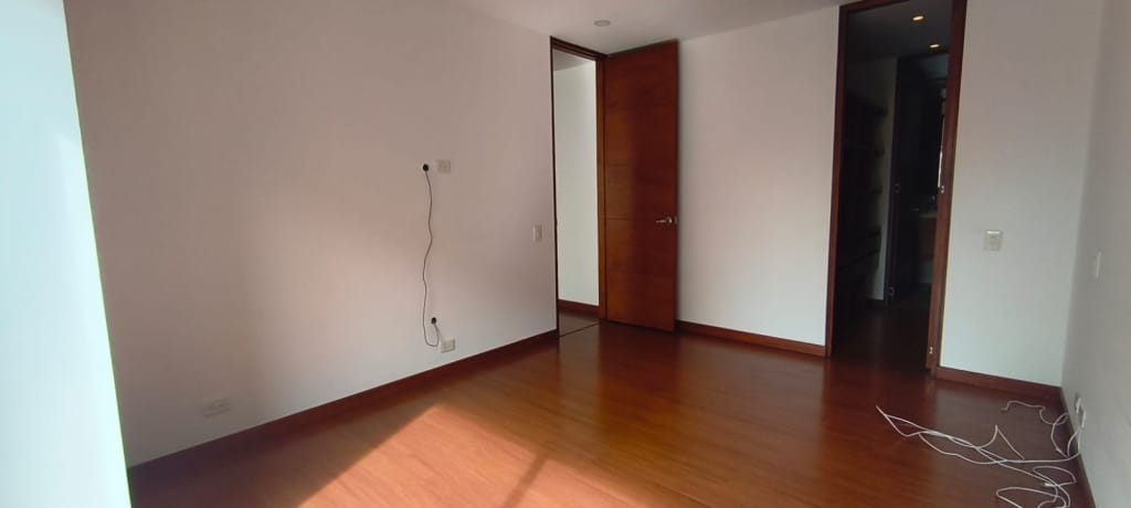 Apartamento de 2 alcobas en arriendo en Santa Barbara, Bogotá, 70 m² · foto 11 de 21