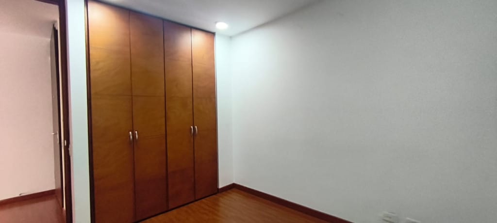 Apartamento de 2 alcobas en arriendo en Santa Barbara, Bogotá, 70 m² · foto 13 de 21