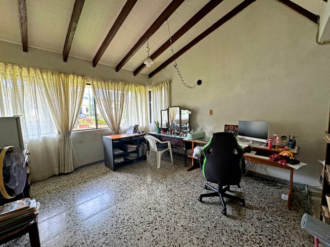 Casa de 4 alcobas en venta en Ciudad Jardin, Cali, 1581 m² · foto 21 de 24