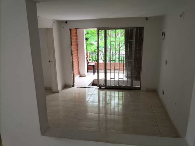 Apartamento de 4 alcobas en arriendo en Belen Las Playas, Medellín, 85 m² · foto 2 de 19
