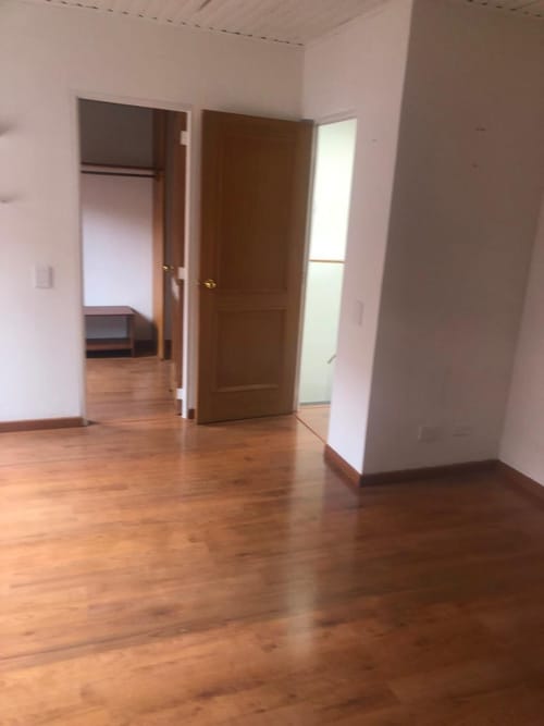 Apartamento de 4 alcobas en arriendo en Cedro Golf, Bogotá, 120 m² · foto 17 de 24