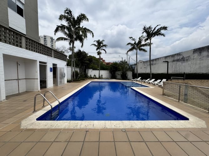 Apartamento de 2 alcobas en venta en Bellavista, Cali, 110 m² · foto 8 de 24
