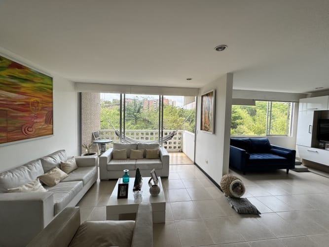 Apartamento de 2 alcobas en venta en Bellavista, Cali, 110 m² · foto 13 de 24