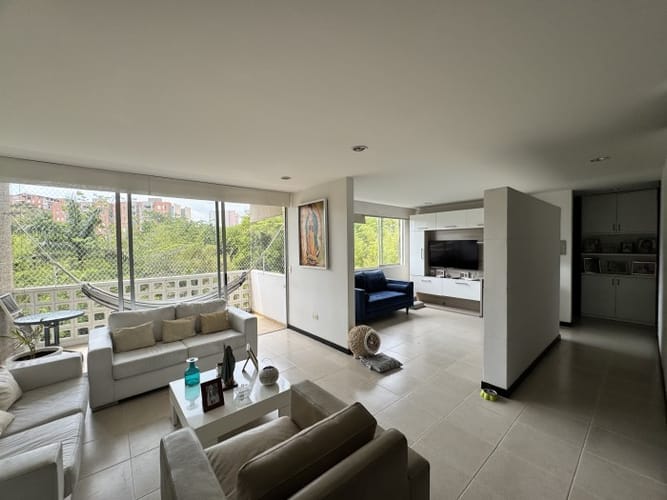 Apartamento de 2 alcobas en venta en Bellavista, Cali, 110 m² · foto 17 de 24