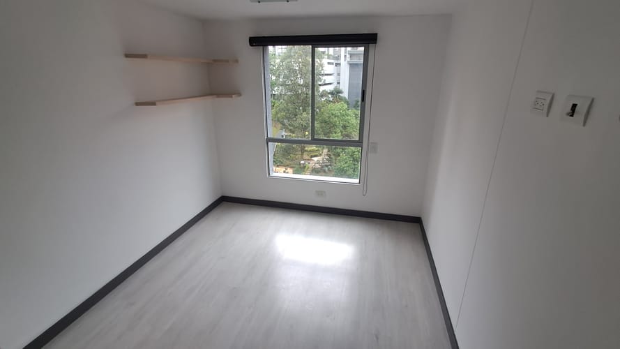 Apartamento de 2 alcobas en arriendo en Camino Verde, Envigado, 74 m² · foto 14 de 16