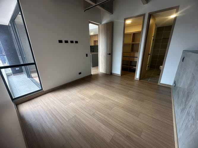 Apartamento de 2 alcobas en arriendo en Loma Del Escobero, Envigado, 70 m² · foto 8 de 16