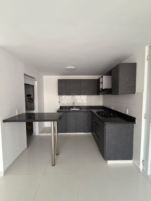 Apartamento de 3 alcobas en arriendo en Cimarronas, Rionegro, 50 m² · foto 4 de 10