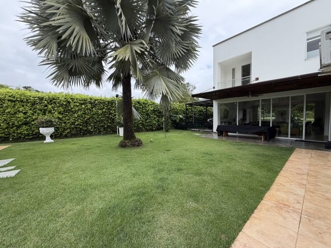Casa de 4 alcobas en venta en Verde Horizonte, Jamundí, 400 m² · foto 2 de 24