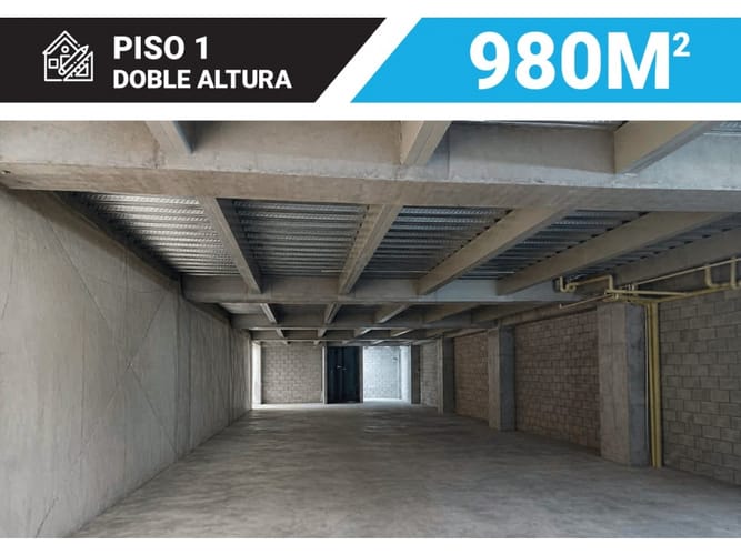 Bodega en venta en Giron Campestre, Girón, 3400 m² · foto 2 de 12