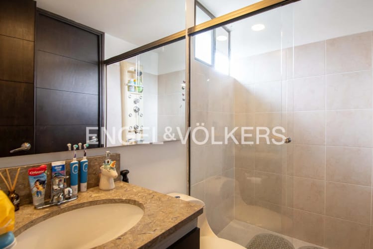 Apartamento de 4 alcobas en venta en Bosques De Zuñiga, Envigado, 182 m² · foto 15 de 24