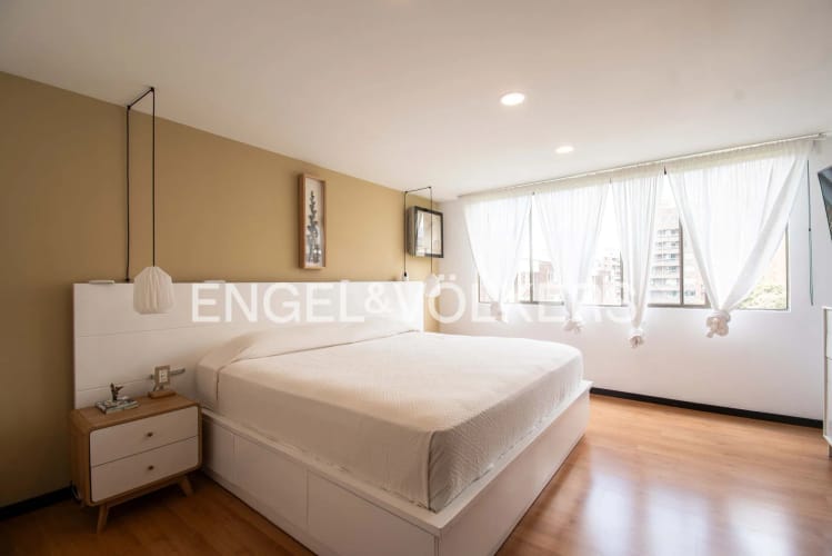 Apartamento de 4 alcobas en venta en Bosques De Zuñiga, Envigado, 182 m² · foto 11 de 24