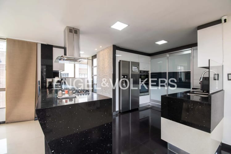Apartamento de 4 alcobas en venta en Bosques De Zuñiga, Envigado, 182 m² · foto 7 de 24