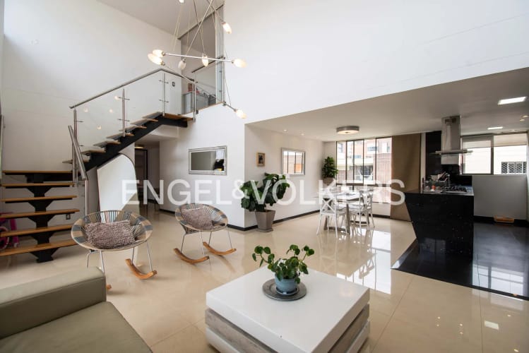 Apartamento de 4 alcobas en venta en Bosques De Zuñiga, Envigado, 182 m² · foto 2 de 24