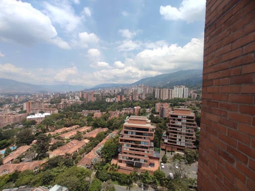 Apartaestudio en arriendo en Loma De Las Brujas, Envigado, 150 m² · foto 9 de 20